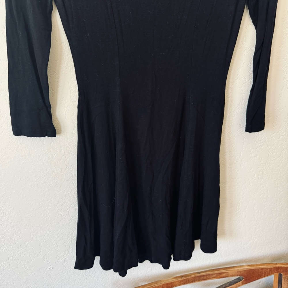 Forever 21 | black quarter sleeve skater dress - Picture 2 of 3